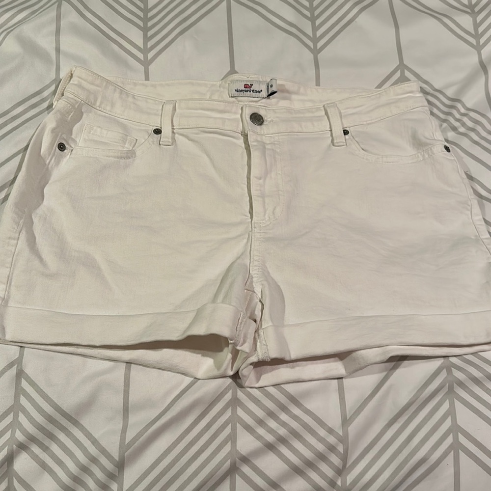 vineyard vines white jean shorts